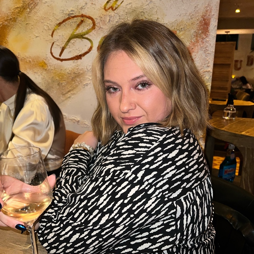 Meet your Posher, Hannah